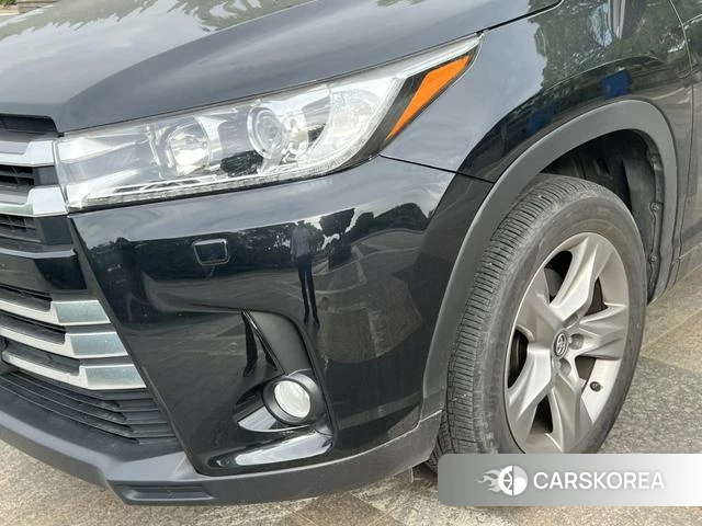 Toyota Highlander id 4320885 из Китая 18
