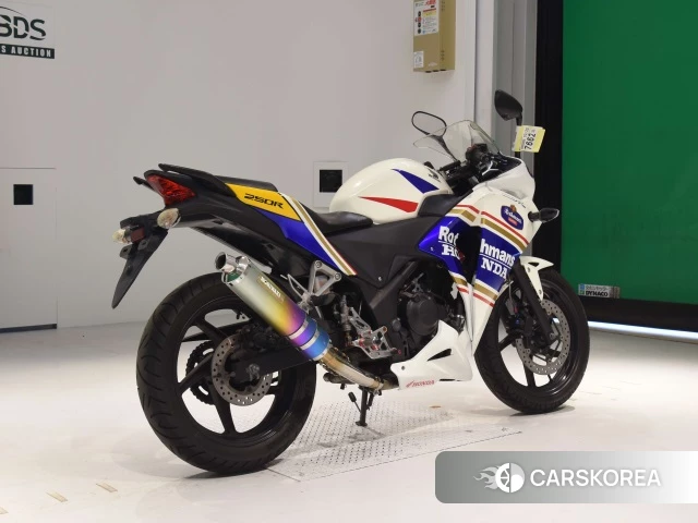 Проданный Honda CBR250R 2013 из Японии, фото 2