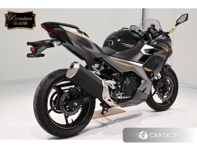 Проданный Kawasaki NINJA 400 2023 из Японии, фото 2