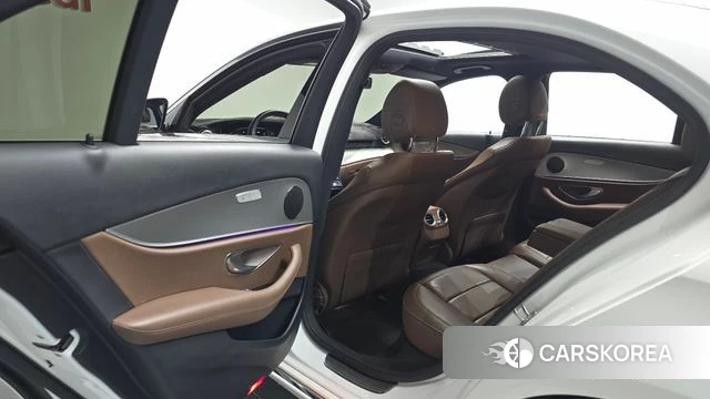Mercedes-Benz E-Class W213 id 4351204 из Кореи 18