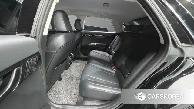 Hyundai Grandeur (GN7) id 4243792 из Кореи 18