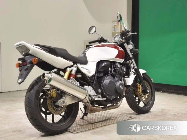 Проданный Honda CB400SF 2015 из Японии, фото 2