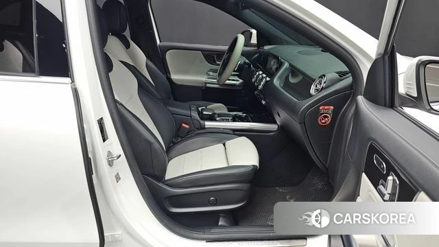Mercedes-Benz GLA - Class H247 id 4562486 из Кореи 18
