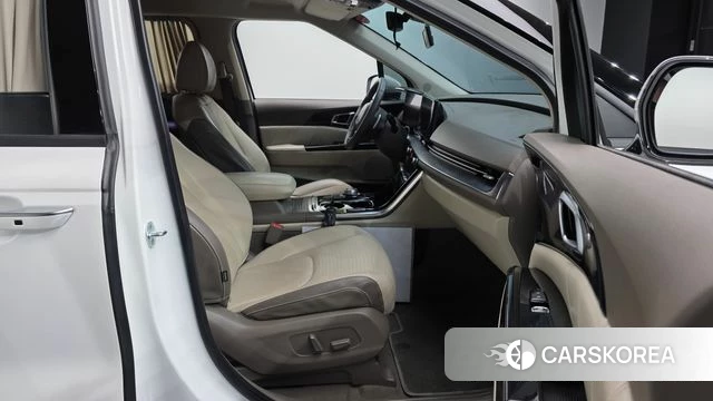 Kia Carnival 4th generation id 4186839 из Кореи 18