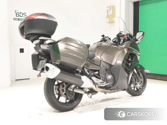 Проданный Kawasaki 1400GTR 2010 из Японии, фото 2