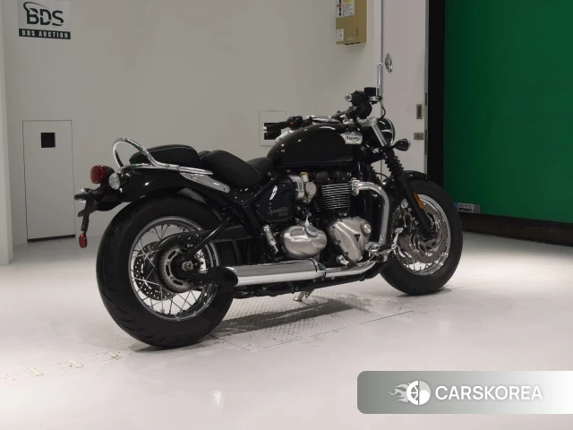 Проданный Triumph BONNEVILLE 2023 из Японии, фото 2
