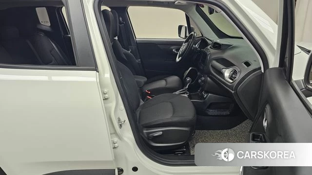 Jeep Renegade id 4604844 из Кореи 18