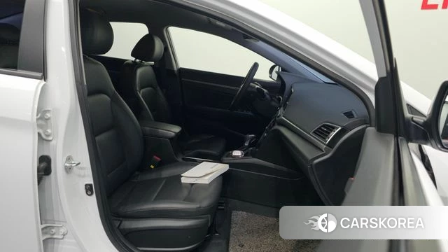 Hyundai Avante AD id 4568823 из Кореи 18