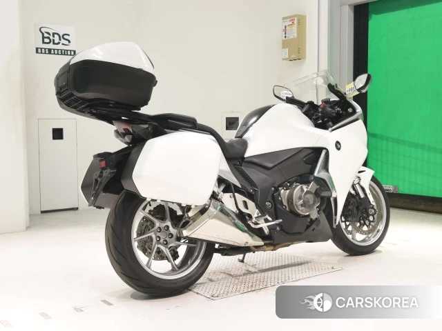 Проданный Honda VFR1200F DCT 2012 из Японии