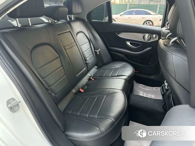 Mercedes-Benz Class C id 4290332 из Китая 18