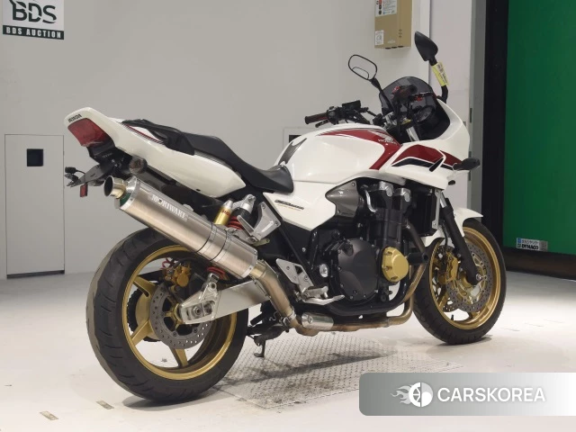 Проданный Honda CB1300SF BOLDOR 2012 из Японии