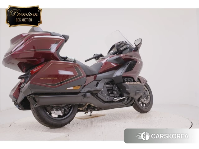 Проданный Honda GL1800 TOUR DCT 2025 из Японии, фото 2
