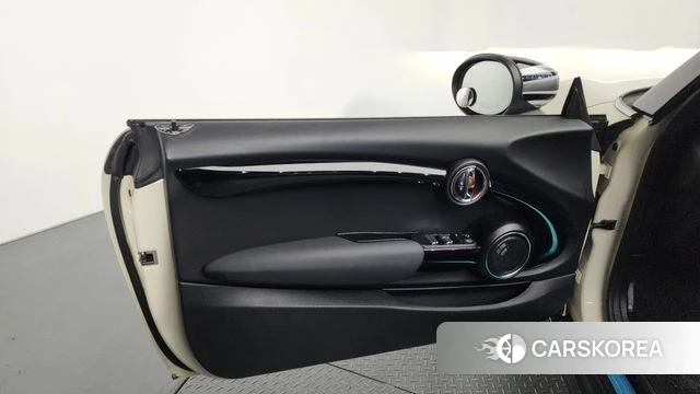 Mini Cooper S Convertible id 4283765 из Кореи 18