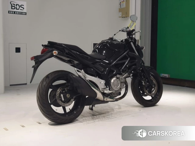 Проданный Suzuki GLADIUS 400 2010 из Японии, фото 2