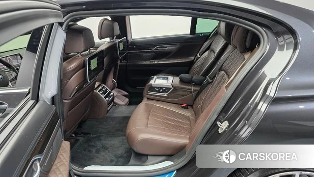 BMW 7 Series (G11) id 4707800 из Кореи 18
