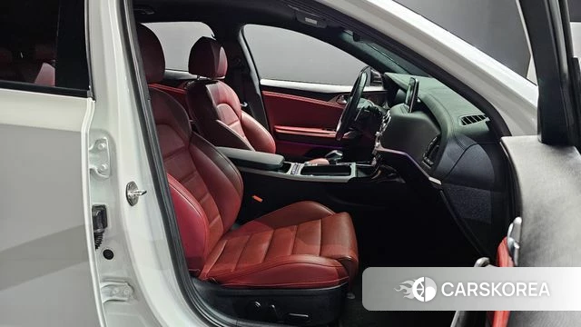 Kia Stinger id 4620483 из Кореи 18