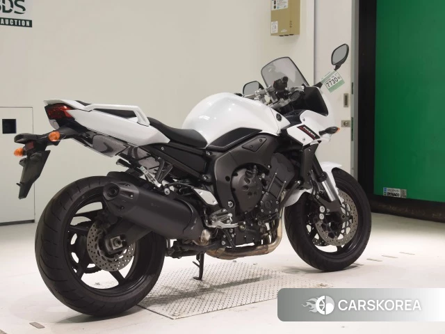 Проданный Yamaha FZ1 FEATHER 2013 из Японии