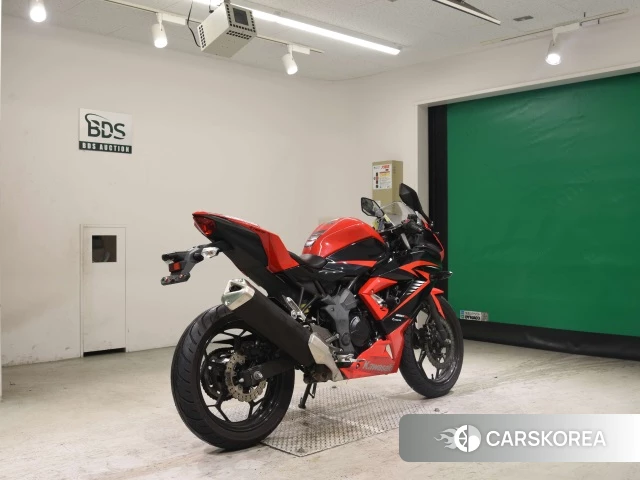 Проданный Kawasaki NINJA 250SL 2015 из Японии, фото 2