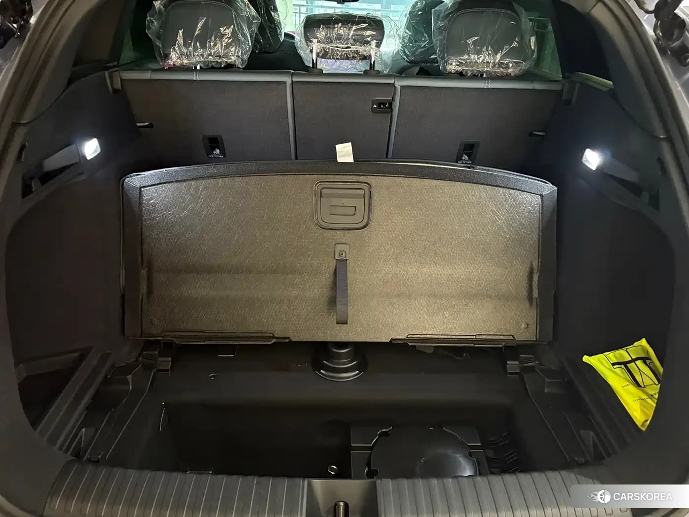 Audi Q6L e-tron id 4546638 из Китая 18