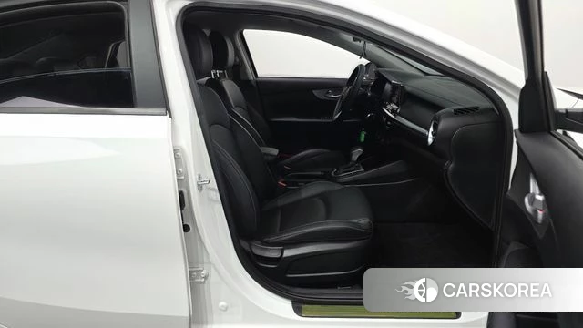 Kia The New K3 2nd generation id 4893812 из Кореи 18