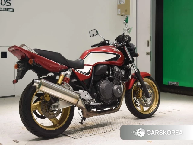 Проданный Honda CB400SF 2013 из Японии