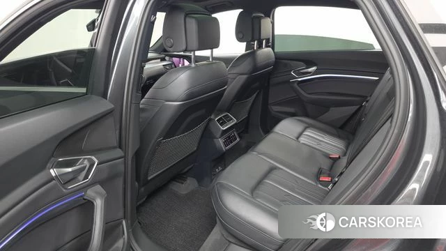Audi e-Tron id 4835756 из Кореи 18