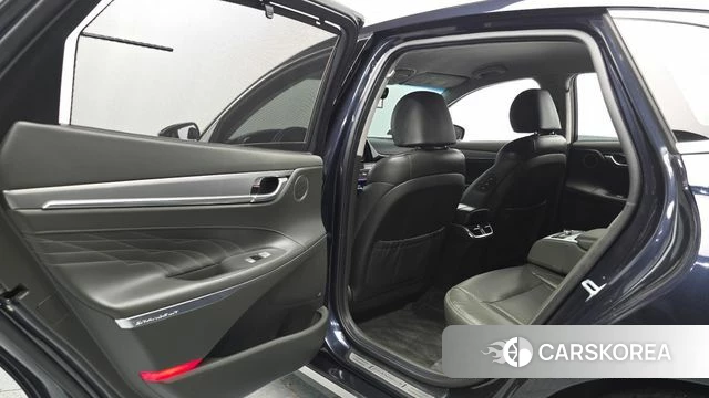 Hyundai The New Grandeur IG Hybrid id 4525125 из Кореи 18