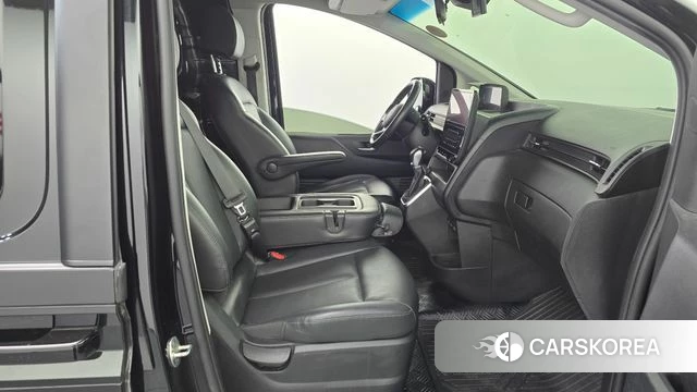 Hyundai Staria id 4572373 из Кореи 18