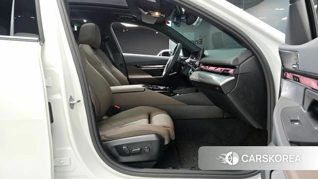 BMW 5 Series (G60) id 4248265 из Кореи 18