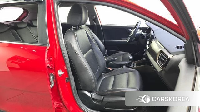 Kia Stonic id 4596049 из Кореи 18