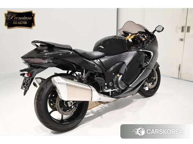 Проданный Suzuki GSX1300R HAYABUSA 2022 из Японии, фото 2