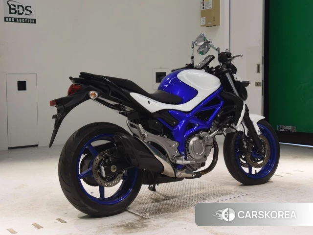 Проданный Suzuki GLADIUS 400 2012 из Японии, фото 2