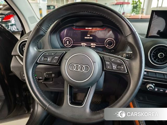 Audi Q2L e-tron id 4359477 из Китая 18