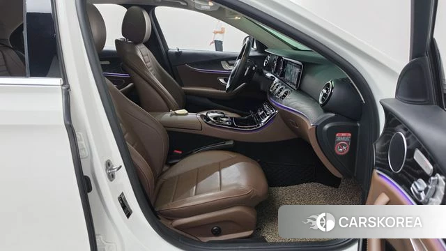 Mercedes-Benz E-Class W213 id 4713310 из Кореи 18