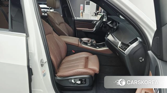 BMW X5 (G05) id 4566902 из Кореи 17