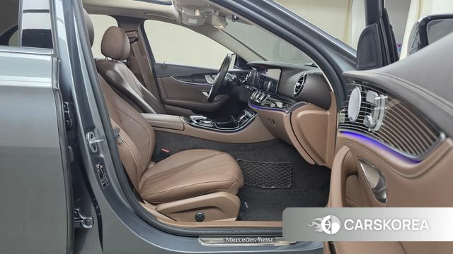 Mercedes-Benz E-Class W213 id 4647390 из Кореи 18