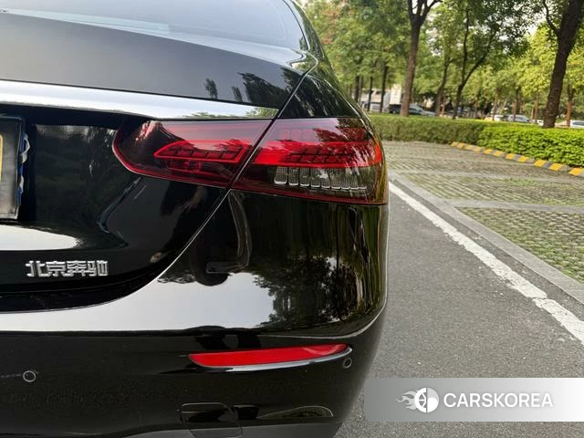 Mercedes-Benz E-class id 4222391 из Китая 18