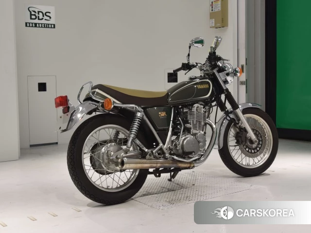 Проданный Yamaha SR 400 2015 из Японии, фото 2