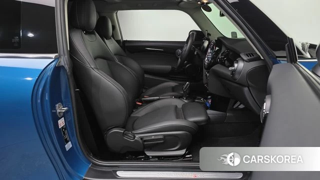 Mini Cooper S id 4361903 из Кореи 18