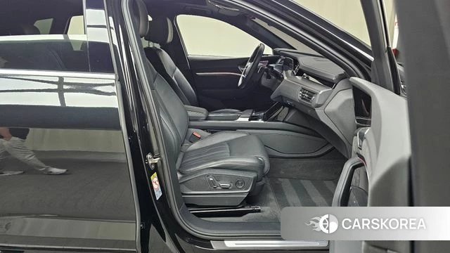 Audi e-Tron id 4542660 из Кореи 18