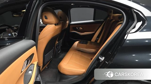 BMW 3 Series (G20) id 4186277 из Кореи 18