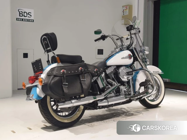 Проданный Harley-Davidson Heritage Softail Classic FLSTC1690 2017 из Японии