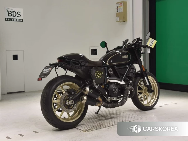 Проданный Ducati SCRAMBLER CAFE RACER 2018 из Японии, фото 2
