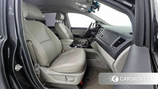Kia The New Carnival id 4563140 из Кореи 18