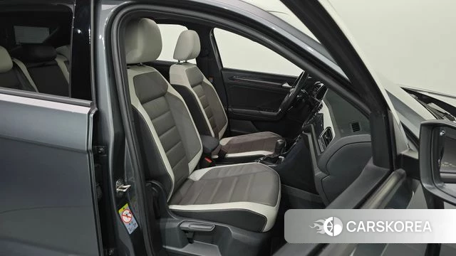 Volkswagen T-Roc id 4429211 из Кореи 18