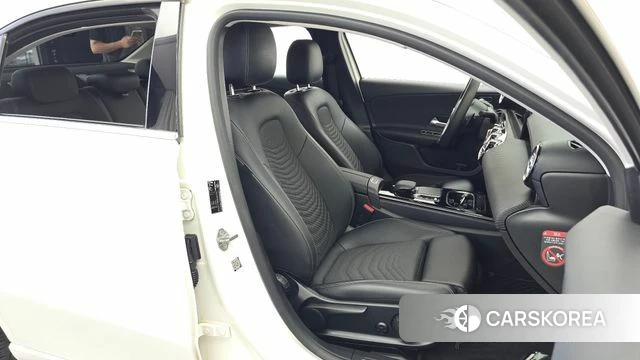 Mercedes-Benz A-Class W177 id 4637684 из Кореи 18
