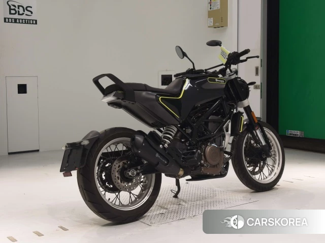 Проданный Husqvarna SVARTPILEN 401 2018 из Японии, фото 2
