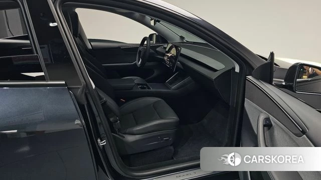 Tesla Model Y id 4499421 из Кореи 18