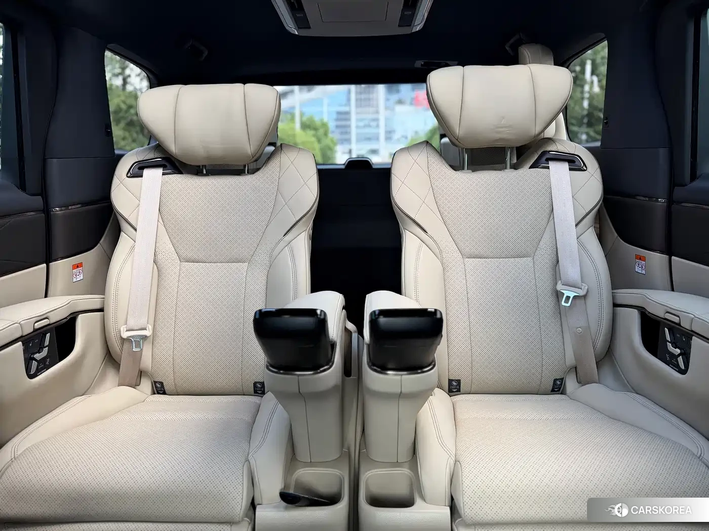 Toyota Elfa id 4685957 из Китая 18
