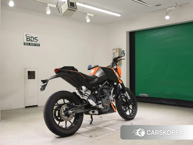 Проданный KTM 200 DUKE 2012 из Японии, фото 2